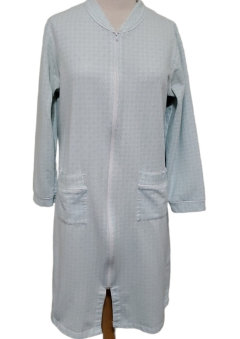 Miss Elaine Women's Large Nightgown  Soft Green Golden Girls Style Vintage Vibe